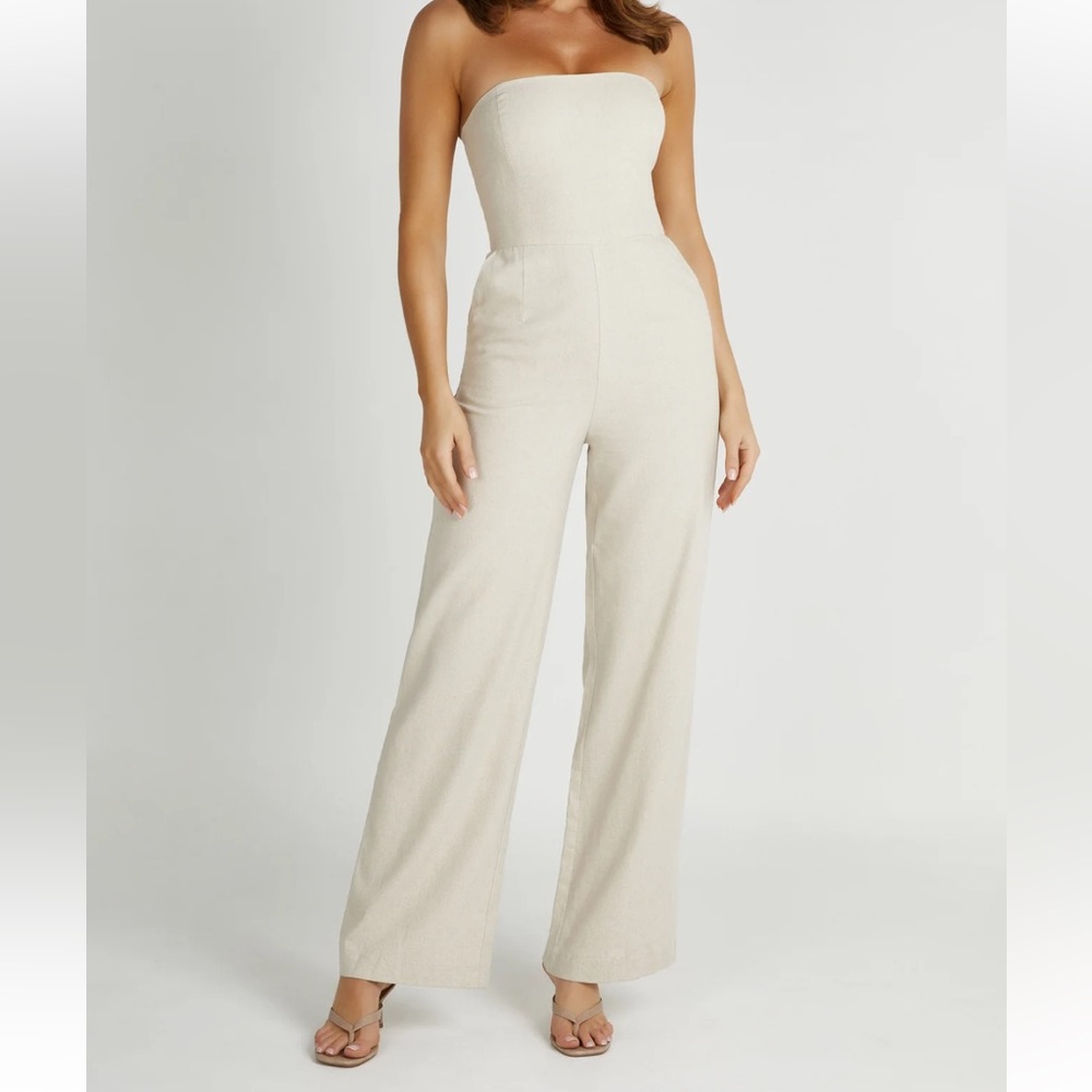 Linen jumpsuit from Meshki